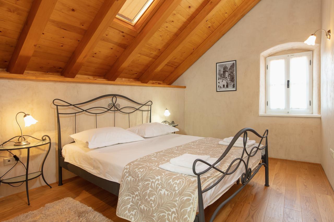 Villa Mama - Traditional Apartments In Omis, Free Parking Εξωτερικό φωτογραφία