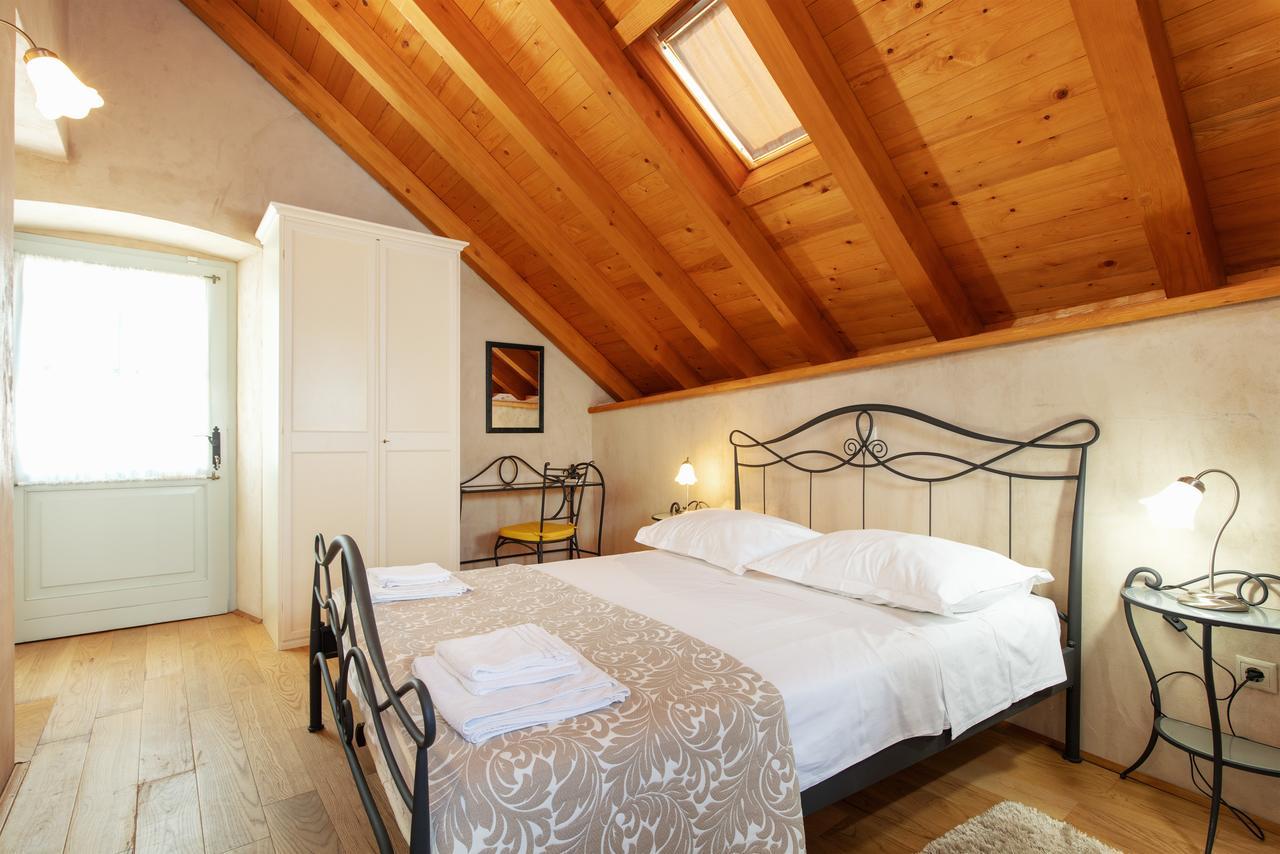 Villa Mama - Traditional Apartments In Omis, Free Parking Εξωτερικό φωτογραφία