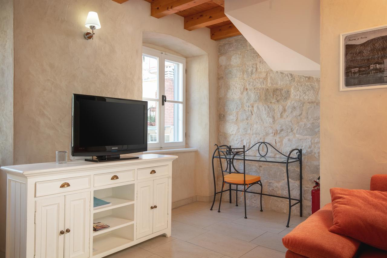 Villa Mama - Traditional Apartments In Omis, Free Parking Εξωτερικό φωτογραφία